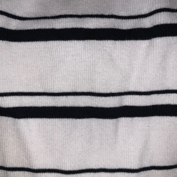 Crop top bundle - Picture 11 of 16